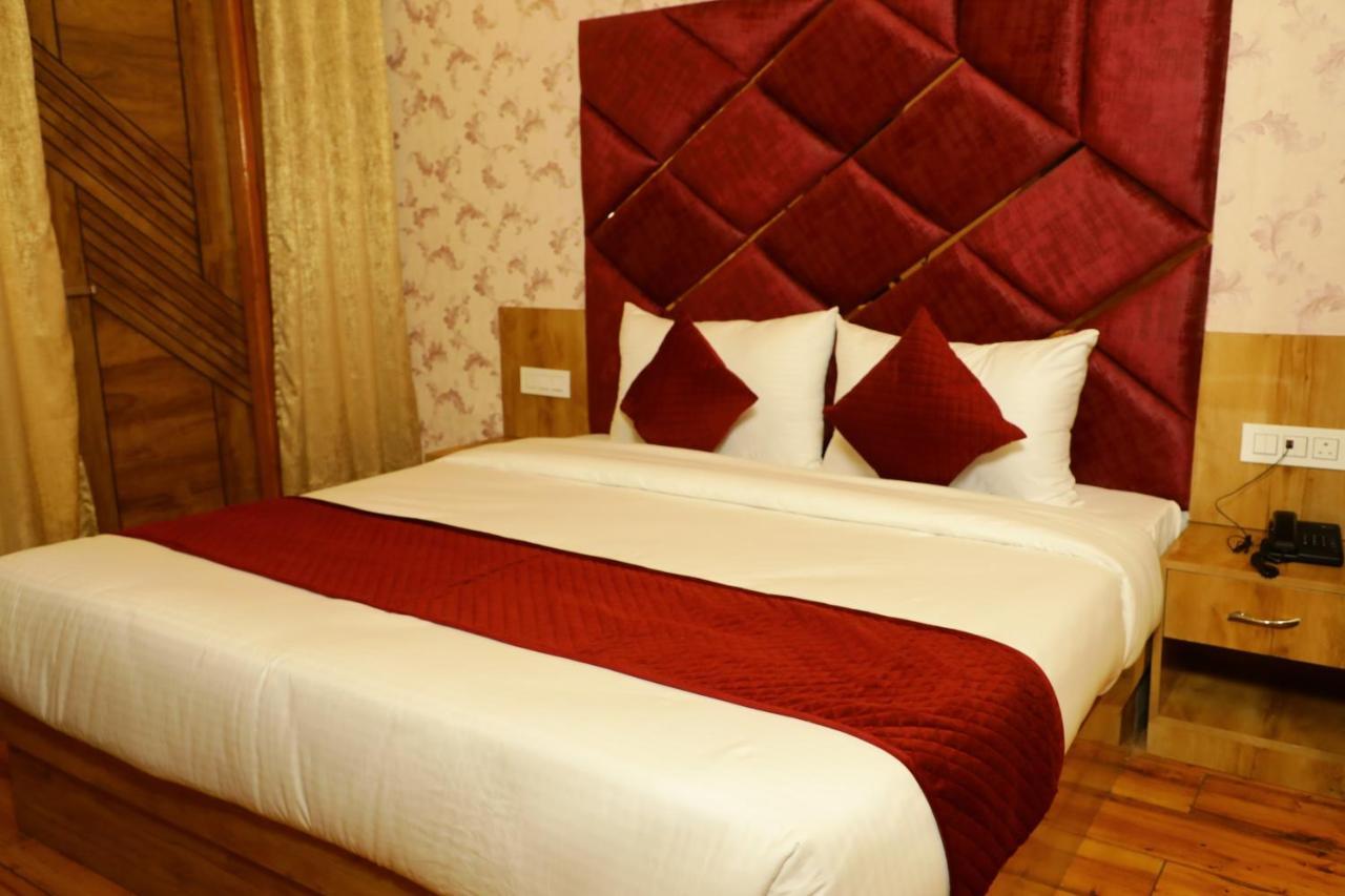 Bed and Breakfast Dee Ess Residency Шімла Екстер'єр фото